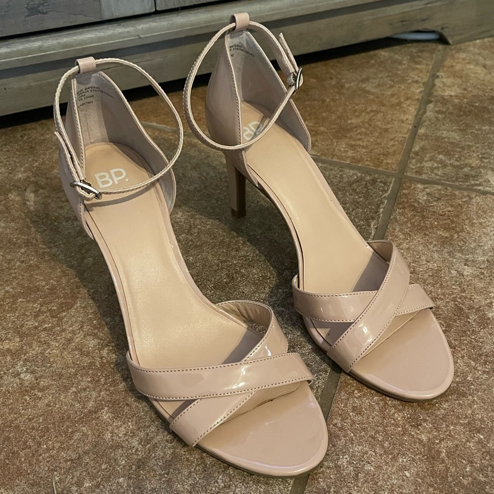 BP Patent Leather Cream Heels 9